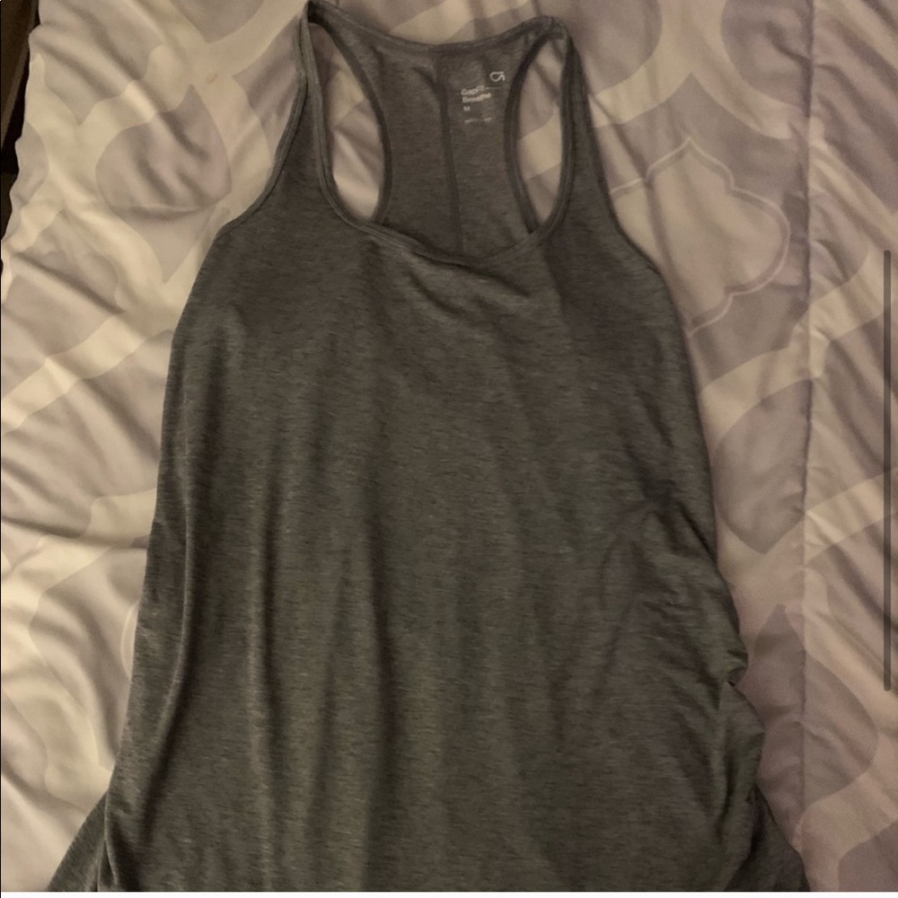 Gap maternity breathe racer back gray size medium